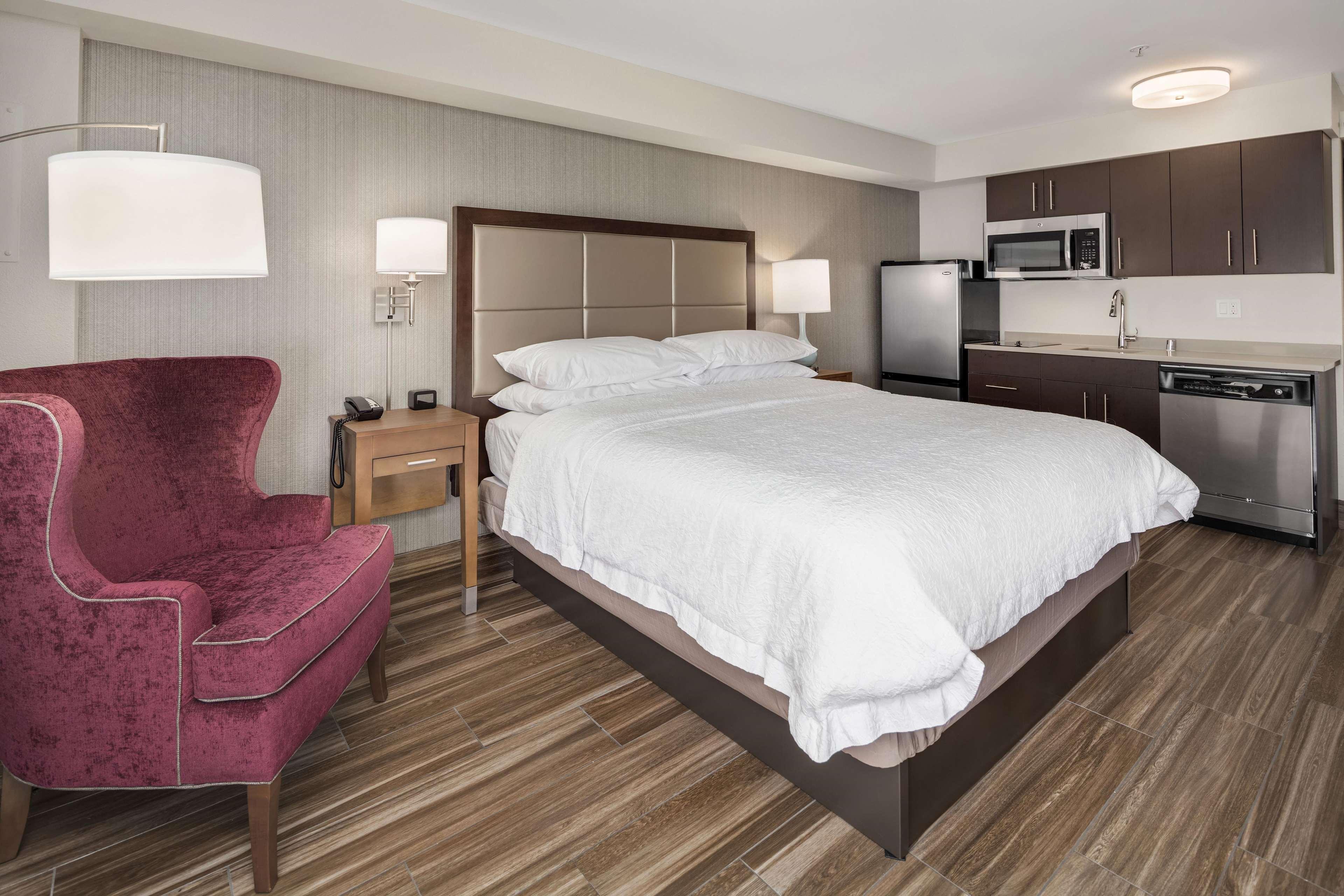 Hampton Inn & Suites Seattle North/Лінвуд Екстер'єр фото