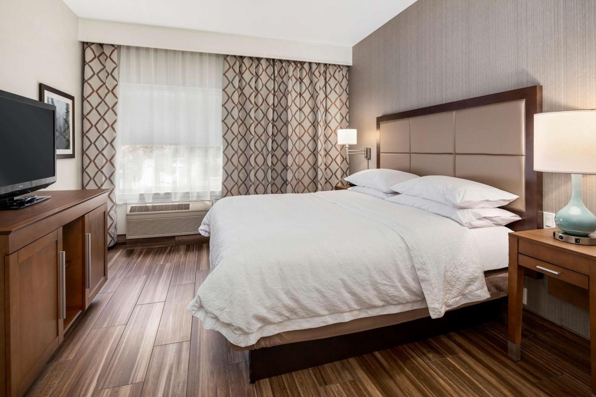 Hampton Inn & Suites Seattle North/Лінвуд Екстер'єр фото
