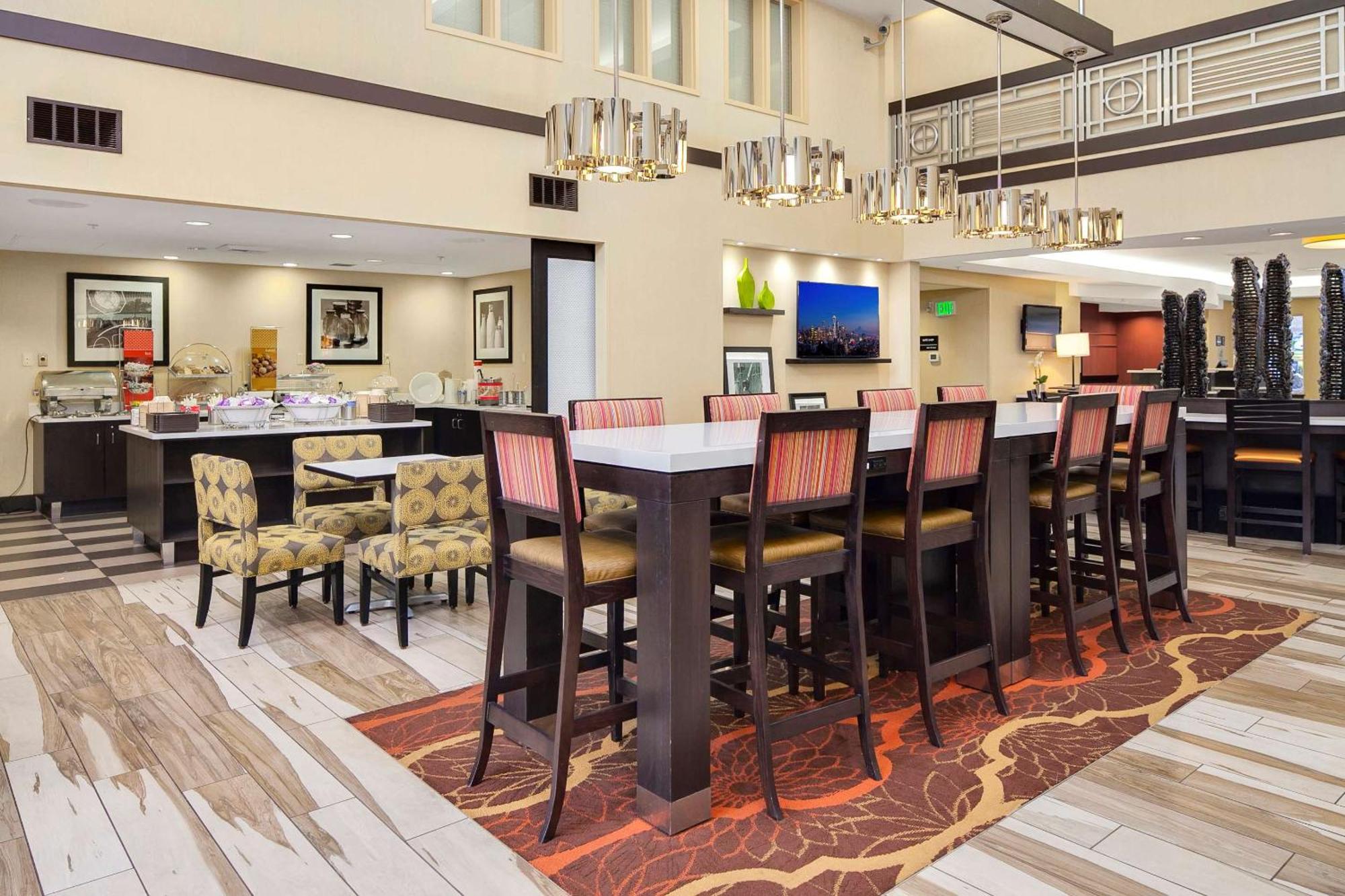 Hampton Inn & Suites Seattle North/Лінвуд Екстер'єр фото